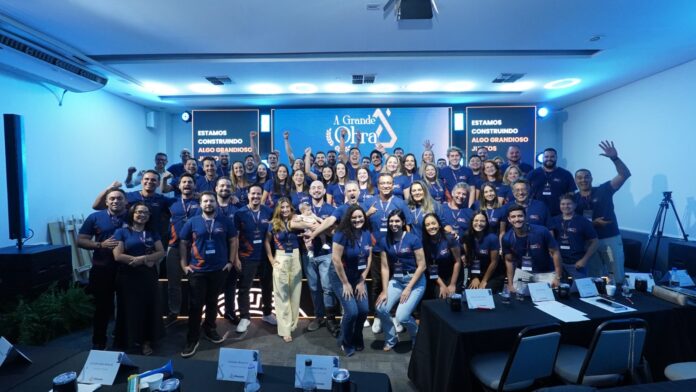 Equipe da Diamante Crédito Imobiliário usa a tecnologia para garantir eficiência, previsibilidade e qualidade aos clientes.